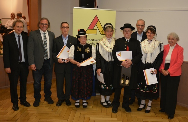 2025 mit der Ehrennadel des AK Alemannische Heimat ausgezeichnete Personen 2025 mit der Ehrennadel des AK Alemannische Heimat ausgezeichnete Personen